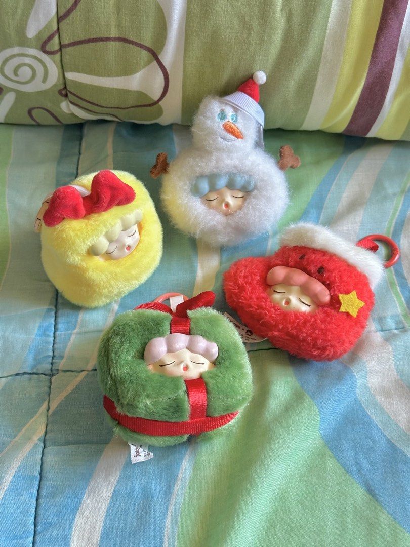 7/11 blind cups - plush bag charms (Category: Character Goods) located in Manila. Submitted by brownbutterlatte (Listing ID 1462448286, Image 1). Description: Get 4 bag charms for only ₱1,400! Each at ₱400. RFS: Given as gifts. Sold as is (no packaging and card. Never used. Just stored. Helping tags Labubu Sonny angels Hacipupu Popmart Jellycat Sanrio Monnchichi Crybaby Smiski .