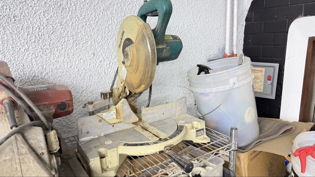 🚨TAKE ALL 🚨7 power tools for TAKE ALL🚨 (Category: Industrial Equipment) located in Quezon City. Submitted by steeephy (Listing ID 1462537821, Image 2). Description: 🔨 USED POWER TOOLS FOR SALE — QUEZON CITY Clearing out 7 heavy-duty workshop/construction power tools. Genuine Makita / Maktec units, all pre-owned with visible signs of use, dust, and age. 🔧 AVAILABLE ITEMS 🟢 Makita LS1040 Compound Miter Saw • 10” / 255–260mm blade • 1,650W • 2