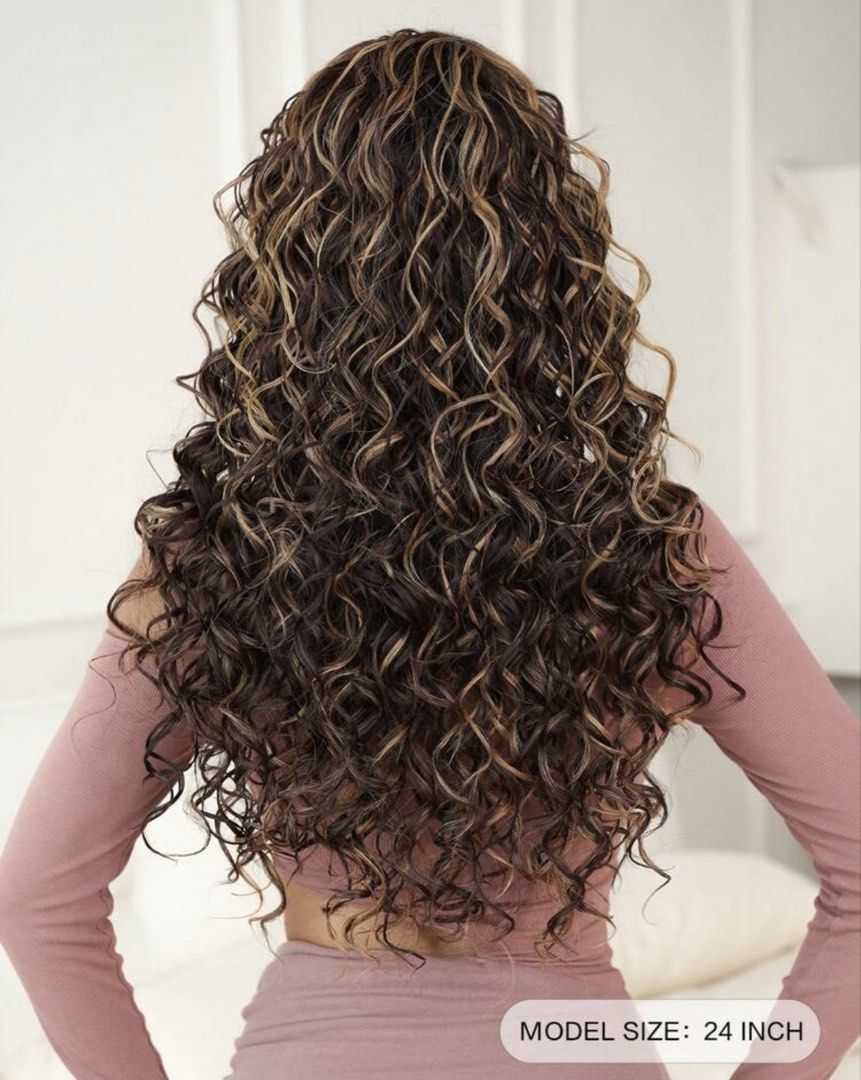 80s wig (Category: Hair) located in Quezon City. Submitted by ava_ghail (Listing ID 1462474858, Image 2). Description: Realistic wigs Brown with blonde highlights Actual yung last photo.
