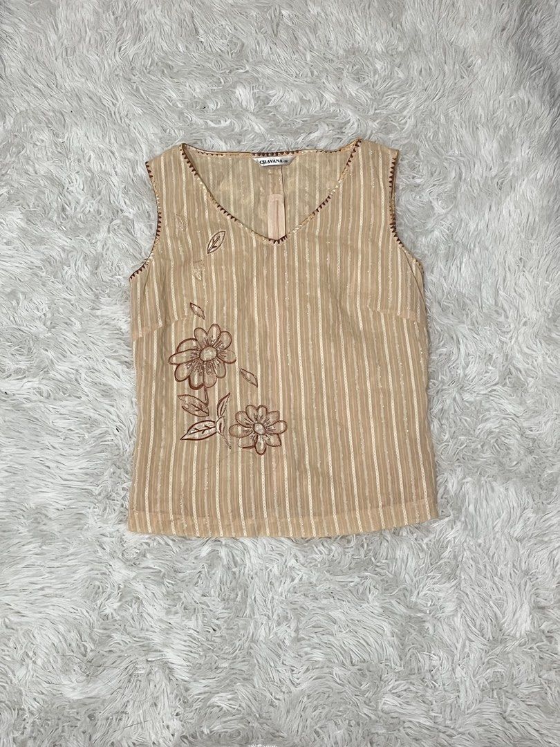 9 PCS Y2K BUNDLE (Category: Blouses) located in Bacolod City. Submitted by minwonluvr (Listing ID 1462614385, Image 3). Description: -all items have no flaws -last price posted, will add freebies -sizes S-L #vintage #whimsy #fairy #beaded #y2k.