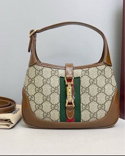 (Category: ) located in . Submitted by millen.outlet (Listing ID 1462508155, Image 1). Description: .