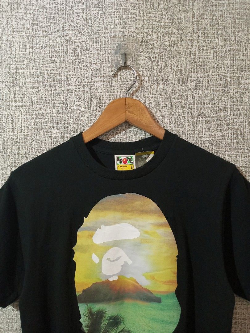 A Bathing Ape "A Rising Bape" Tee (Category: Tshirts & Polo Shirts ) located in Libmanan. Submitted by dionela21 (Listing ID 1462490080, Image 2). Description: Bape "A rising bape" Tee Size Small 18" x 26.5" As New Condition No issue Needs wash only (fresh from bale) 🏷️3500 + sf Location: CAMARINES SUR, LUZON 📌 .
