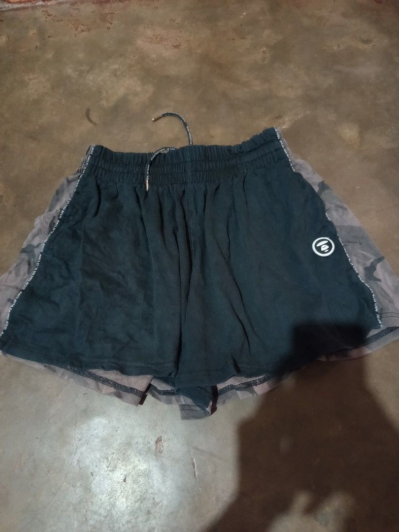 Aape shorts women (Category: Shorts) located in Ligao. Submitted by john_thrift (Listing ID 1462440204, Image 1). Description: aape women shorts size: XS dimes:15x14(strechable waist authentic 350shipped. nego.