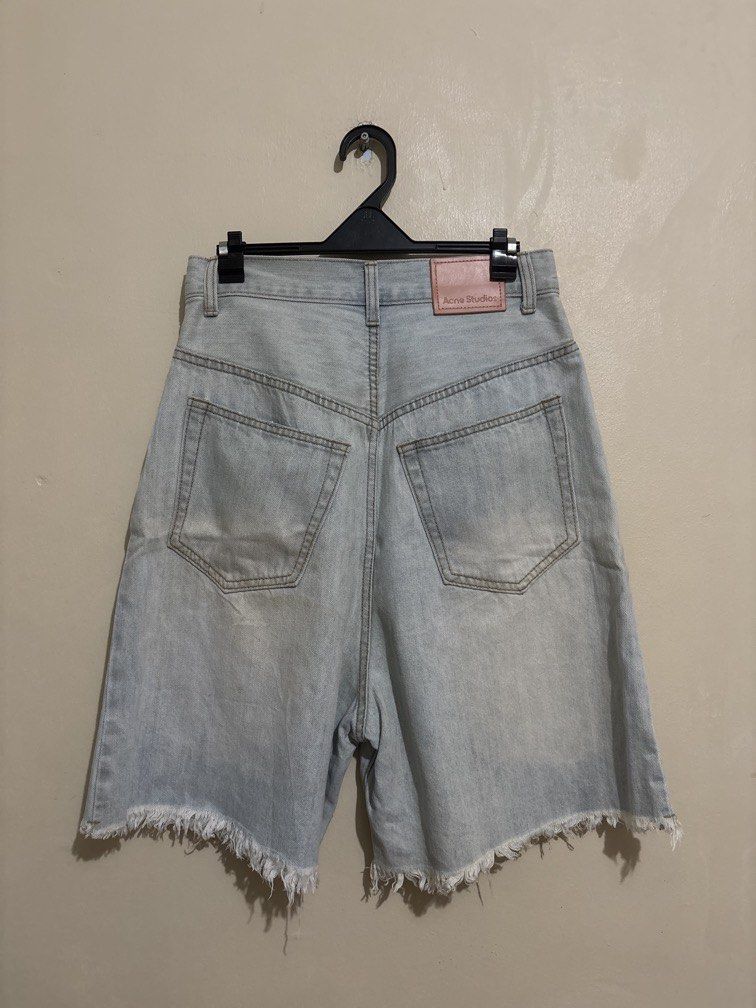 Acne Studios Jorts (Category: Shorts) located in Muntinlupa City. Submitted by owrayttttt (Listing ID 1462573853, Image 2). Description: - Acne Studios Jorts - Size 28 waistline - Length is 22 inches - Complete tags - Needs to be washed - Free shipping via j&t.