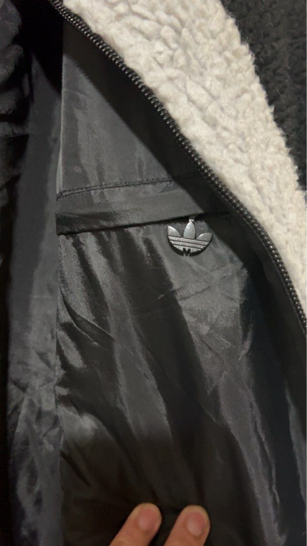 Adidas Big Trefoil (Category: Coats, Jackets and Outerwear) located in Baguio. Submitted by acefrom2600 (Listing ID 1462621564, Image 3). Description: Big Logo Trefoil Adidas Size XL-XXL 27-28 Width 30 Length Washed, Ready To Use 💸2249 Item is negotiable.
