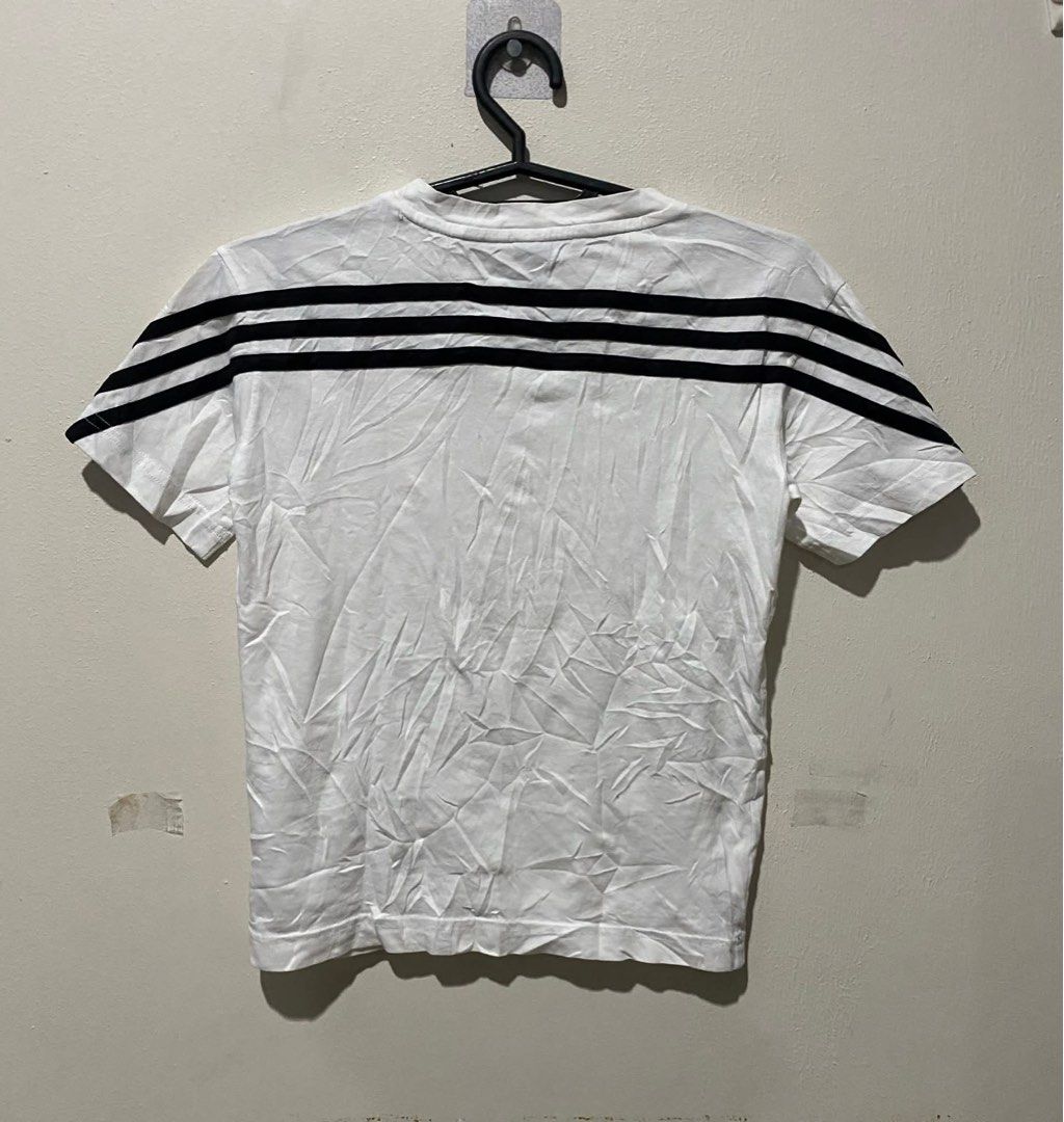 Adidas Cotton Tee (Category: Shirts) located in San Carlos City. Submitted by roseee_012 (Listing ID 1462672028, Image 2). Description: Adidas Cotton Tee Size 130 on tag Dimes 14 x 18.5 Excellent Condition Dm📩.