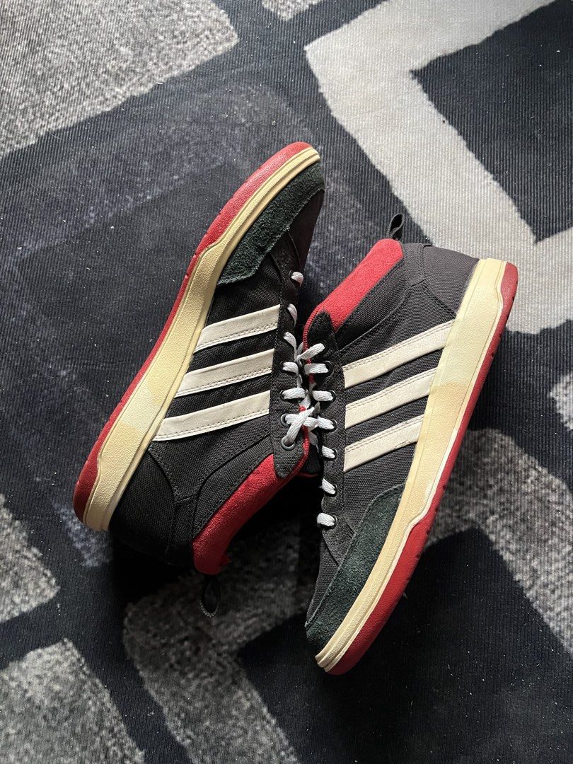 adidas Oracle VI Mid Cut | Size 9mens (Category: Sneakers) located in General Trias. Submitted by zrchustle.604 (Listing ID 1462608677, Image 3). Description: adidas Oracle VI Mid Cut (specifically variant B26672 or B43858, also marketed as part of the All Court / Cloudfoam Mid court and tennis series). Key FeaturesDesign & Silhouette: A lifestyle court mid-top heavily inspired by classic basketball and tennis archive designs. Colorway: A clean C