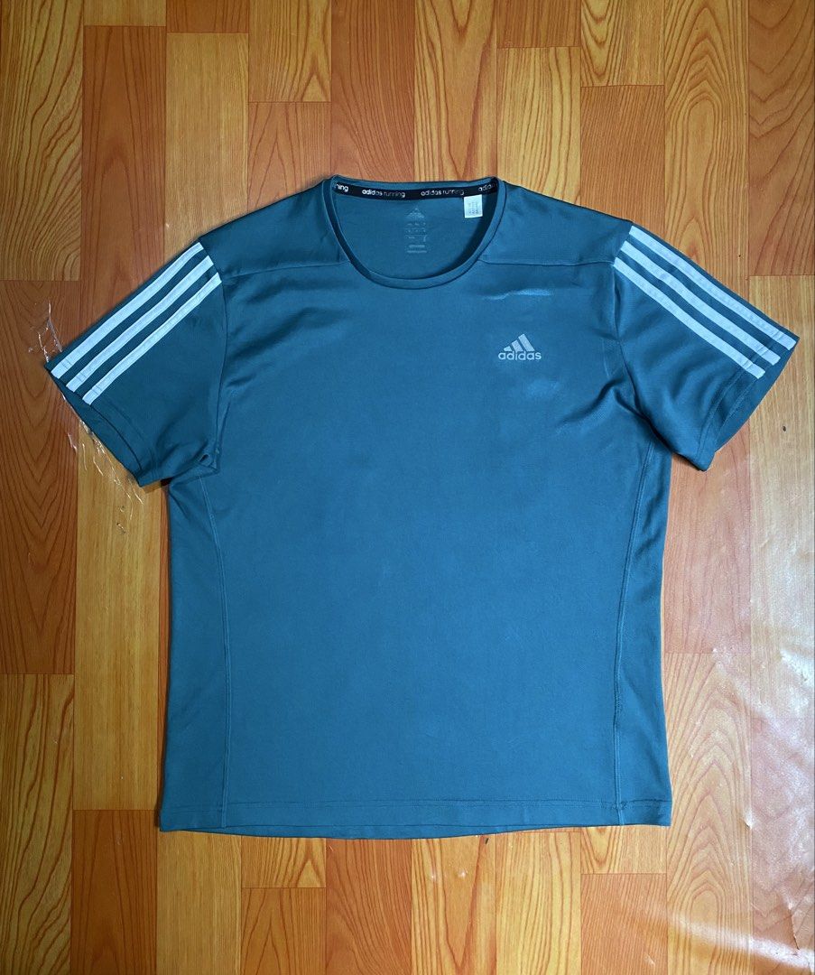 Adidas shirt (Category: Activewear) located in Cebu City. Submitted by jerianix (Listing ID 1462627547, Image 1). Description: Adidas shirt active wear Size medium to large W21 L27 Good condition No issues .