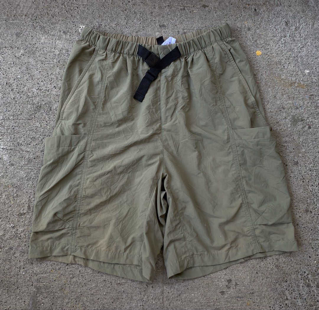 Adidas Tec Woven Short (Category: Shorts) located in Kalibo. Submitted by bryaninosa20819 (Listing ID 1462477092, Image 2). Description: Adidas Tec Woven Short Dimes : 18-32x20 Very Good Condition Color Rate 9/10 Need Wash.