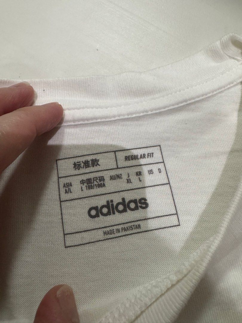 Adidas white t shirt (Category: Tshirts & Polo Shirts ) located in Valenzuela. Submitted by shop.spark.joy (Listing ID 1462579614, Image 2). Description: L- 28 in W- 20.5 in.
