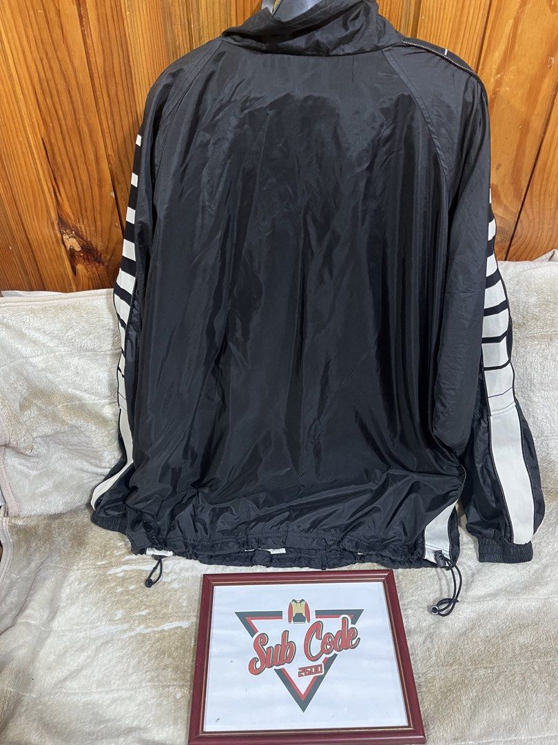 Adidas Windbreaker Jacket (Category: Coats, Jackets and Outerwear) located in Baguio. Submitted by subcode_2600 (Listing ID 1462650156, Image 2). Description: Other details included in the pictures Do not hesitate to message us for questions. Thank you! .