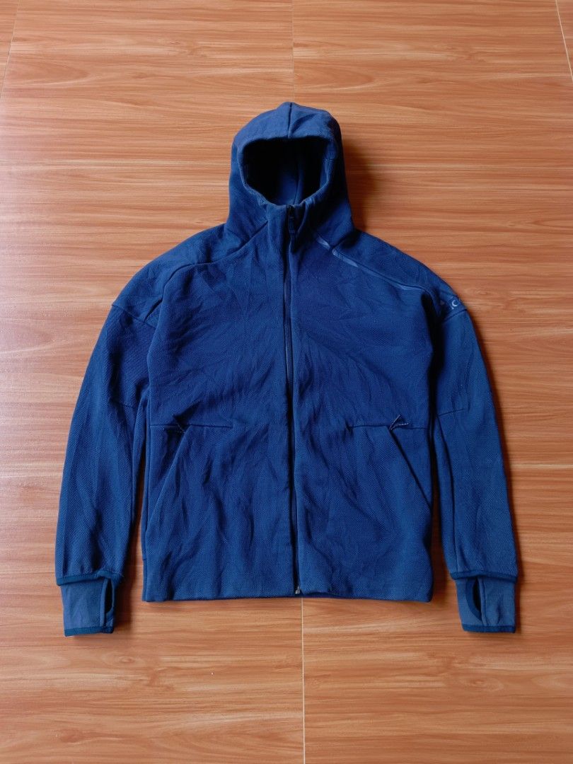 ADIDAS ZNE HOODIE (Category: Coats, Jackets and Outerwear) located in Baybay. Submitted by dathrifted (Listing ID 1462561311, Image 2). Description: ADIDAS ZNE HOODIE Width- 20 Length- 27 EXCELLENT CONDITION NEED WASH PM IF INTERESTED 📩📩📩.