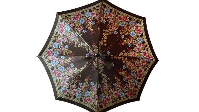 Air Light Foldable Lightweight Floral Umbrella (Category: Umbrellas) located in Quezon City. Submitted by jojoleen28 (Listing ID 1462512766, Image 3). Description: .