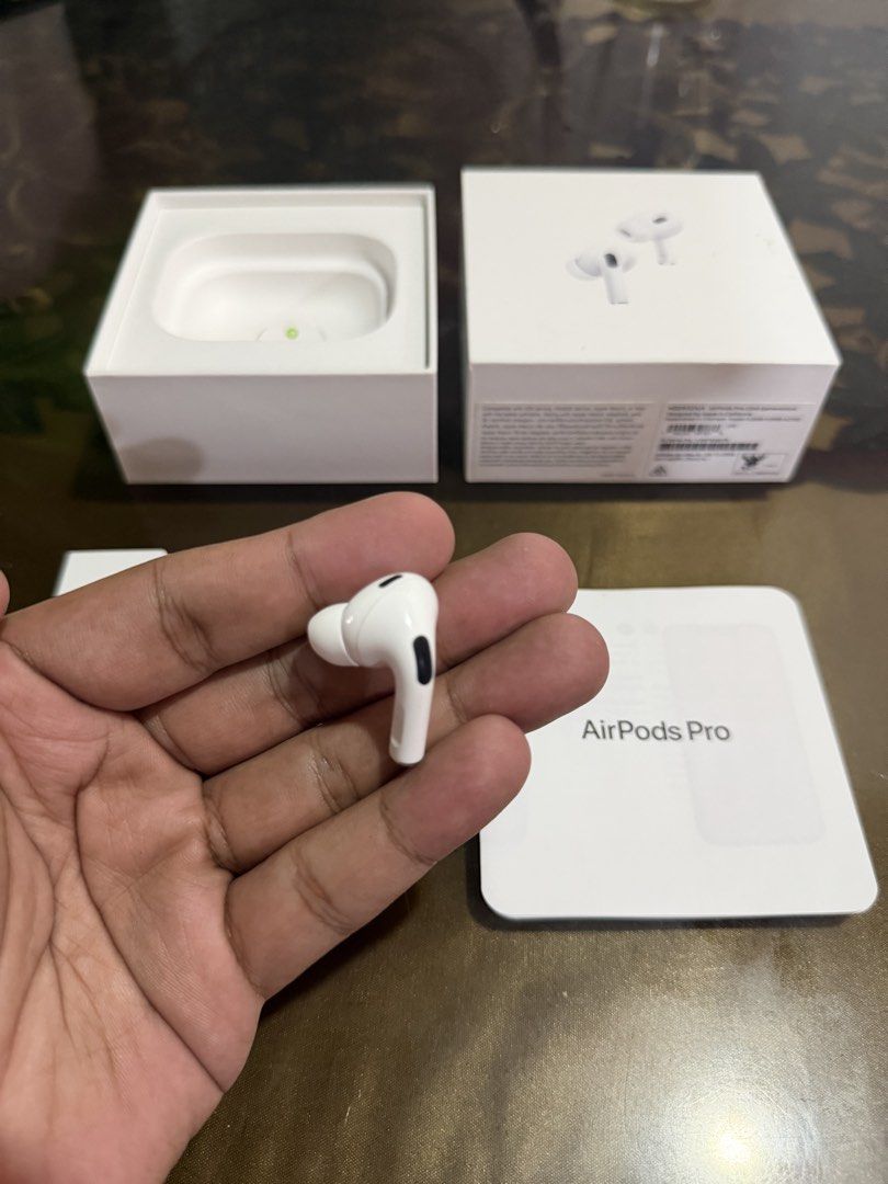 Airpods PRO 2 LIGHTNING - LEFT POD ONLY! (Category: Earphones) located in Manila. Submitted by deyb. (Listing ID 1462501436, Image 3). Description: Airpods PRO 2 LIGHTNING LEFT POD ONLY! - Pass for low baller -Negotiable slightly Take note: For original Airpods only! For those user who lost there right pod & defect pod. Open for meet up around Metro Manila for Outside Metro Manila we can ship thru LBC - COP(Cash on Pick-up)..
