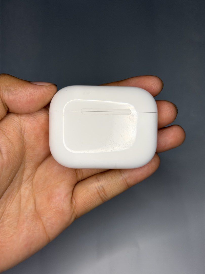 Airpods PRO 3 CHARGING CASE ONLY ( FIXED PRICE ) (Category: Earphones) located in Manila. Submitted by deyb. (Listing ID 1462651594, Image 3). Description: Airpods PRO 3 CHARGING CASE ONLY ( FIXED PRICE ) PASS SA BELOW PRICE POSTED TAKE NOTE : FOR ORIGINAL ONLY! QC LOCATION - ( OPEN FOR SHIPPING ) .
