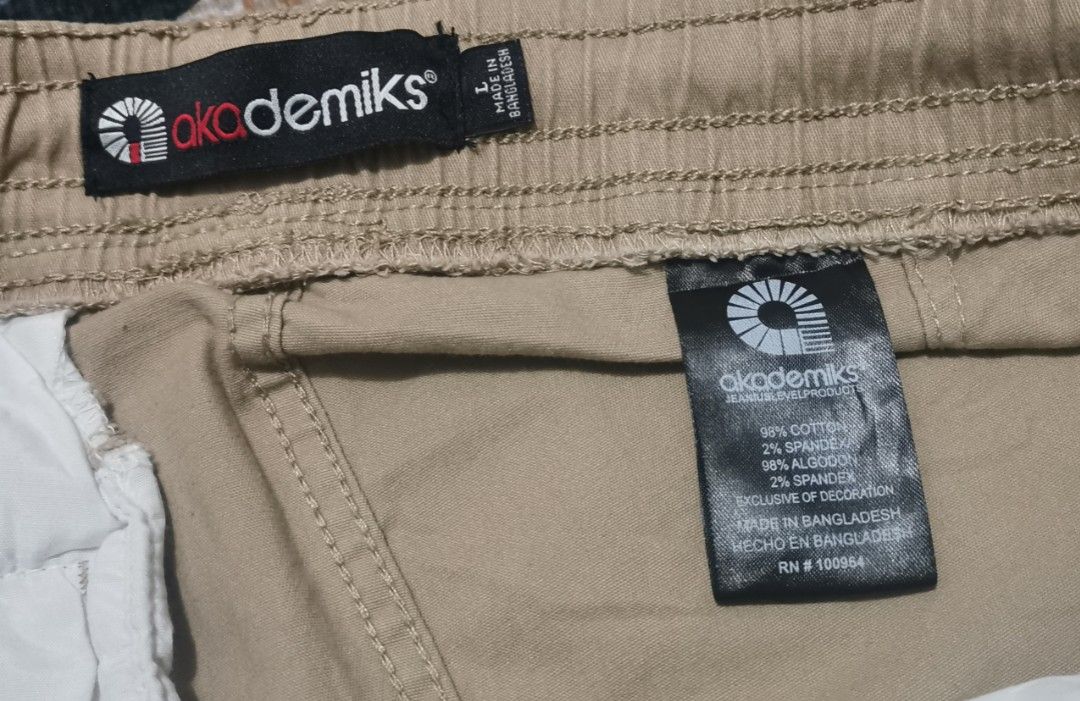 Akademiks cargo short (Category: Shorts) located in San Jose. Submitted by thrift_ni_sir (Listing ID 1462617344, Image 1). Description: Excellent condition MOP gcash MOD j&t Add shipping fee.