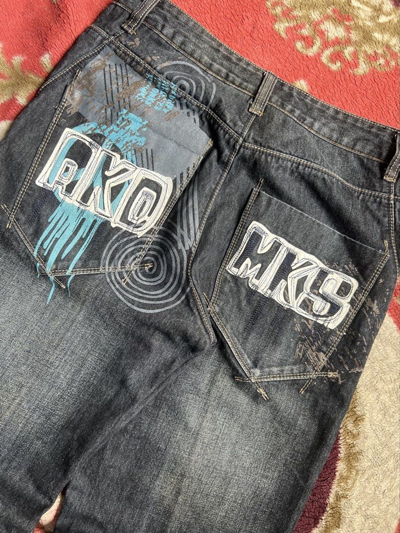 Akademiks sample pants (Category: Activewear) located in Manila. Submitted by classicthrift_ph (Listing ID 1462518721, Image 3). Description: AKADEMIKS SAMPLE PANTS✨ DIMENSION! •WIDTH: 33-24 •LENGTH: 41 •LEG OP: 9 .