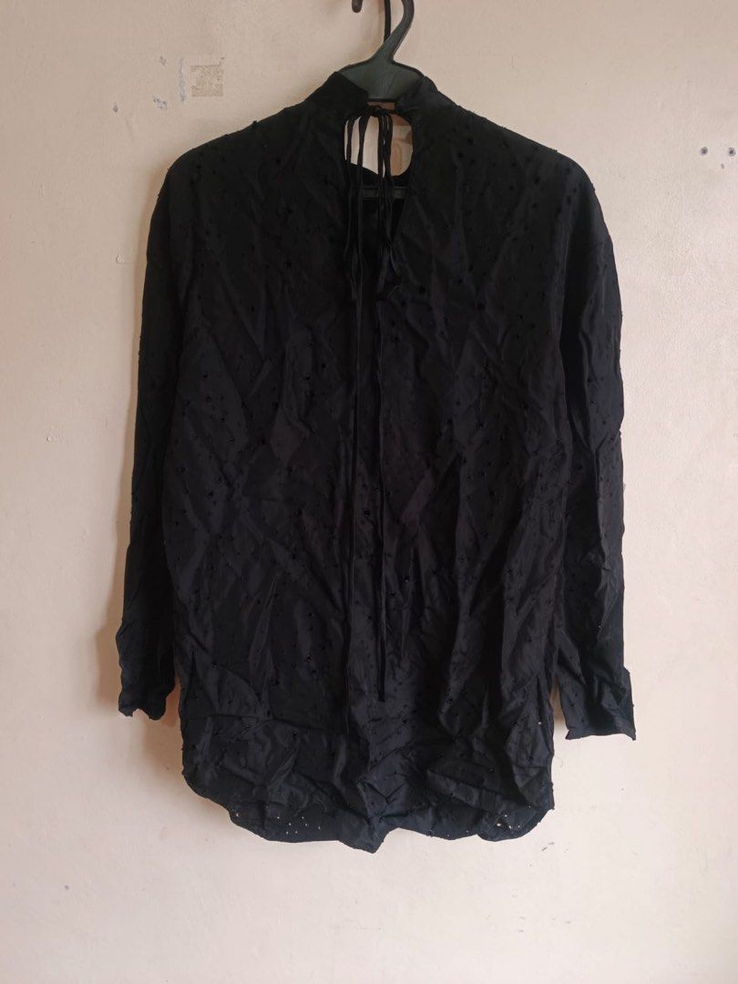 ALEXANDER WANG (Category: Longsleeves) located in Dasmarinas. Submitted by jessputrages (Listing ID 1462591760, Image 2). Description: For sale Alexander Wang Excellent condition No issue 850 plus shipping fee Pm for more details.