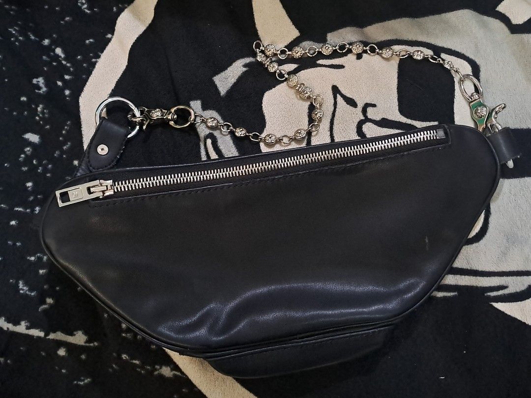 Alexander Wang Attica Fanny Packl (Category: Luxury Bags & Wallets) located in Puerto Princesa. Submitted by jercksthriftph (Listing ID 1462675588, Image 2). Description: Alexander Wang Attica Fanny Pack , Excellent Condition , need cleaning item is thrifted/ukay , issue replacement chain/sling.