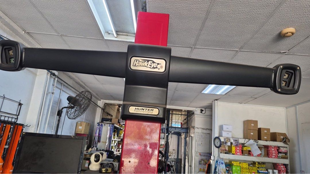 Alignment Machine (Category: Tools & Equipment) located in Singapore. Submitted by onsiteservices (Listing ID 1462464442, Image 2). Description: - You need to arrange disassemble and delivery at your own costs - Entire machine is yours @$20.