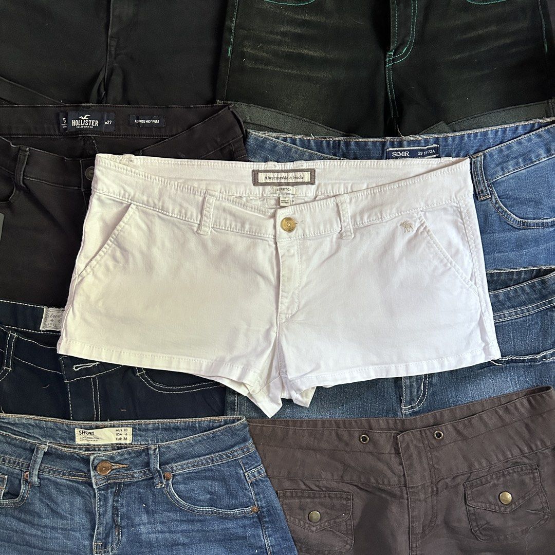 ambercrombie & fitch lowrise micro short (Category: Shorts) located in Liloan. Submitted by fairymary.ph (Listing ID 1462509312, Image 1). Description: READ BIO BEFORE BUYING✨ 🧚🏻size: 12 on tag•36 medida 🧚🏻length: 10” 🧚leghole: 10 🧚🏻color rate: 10/10 🧚🏻overall condition: fabric is still at its best— may yellow stain lang sa back ng short also, had to change background just so the short could be focused! (for sell din mga yan haha—holli i