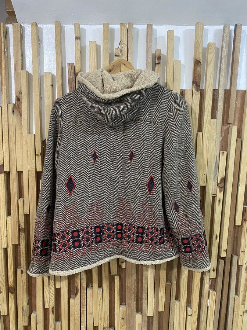 Anna Sui Embroirdered Wool Shearling Jacket (Category: Coats, Jackets and Outerwear) located in Mabalacat. Submitted by calmrabbit.ae2127 (Listing ID 1462517475, Image 2). Description: .