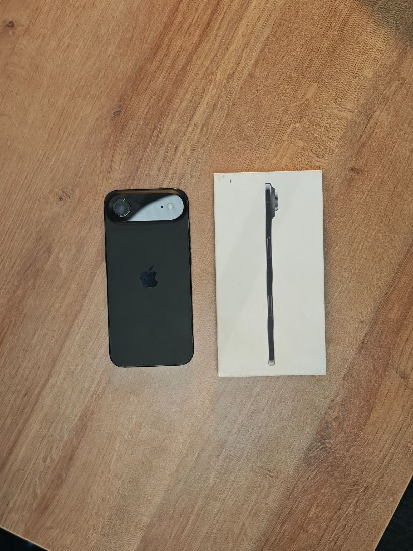 Apple Iphone Air (256GB) (Category: iPhone Air Series) located in Quezon City. Submitted by teamfridaysmarketplace (Listing ID 1462080341, Image 3). Description: Apple Iphone Air (256GB) Factory Unlock Php4455 The unit is in excellent condition Warranty: 1 Week Money Back Guaranteed Package: Complete Standard Package Description - 256GB - 100% BH - Guaranteed No defects and NOT Refurbish!!! Globe: 09174994949 Instagram: teamfridaysmarketplace Mod
