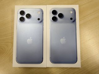 （分類：）位於 。 由 valentino6666 提交（商品編號 1462527611，圖片 1）。簡介： 。