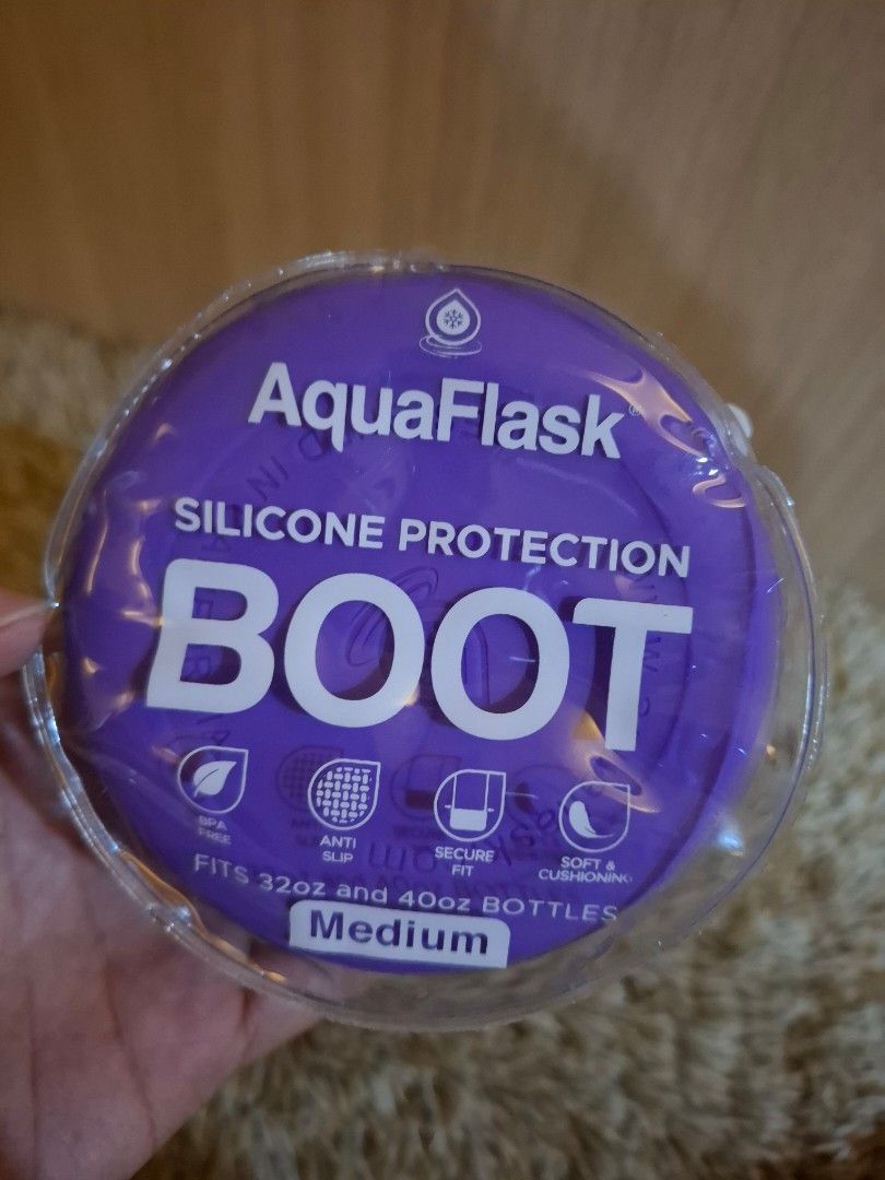 AquaFlask Silicone Protection Boot Medium Purple (Category: Water Bottles & Tumblers) located in Rizal. Submitted by mirisica (Listing ID 1462564929, Image 1). Description: - Protect your AquaFlask with this medium-sized purple silicone boot. - Features an anti-slip design for a secure grip. - Provides soft cushioning to prevent dents and scratches. - Made from BPA-free silicone. - Fits both 32oz and 40oz AquaFlask bottles..