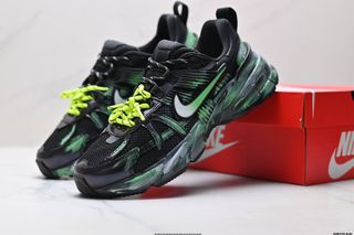 (Category: ) located in . Submitted by factory.shoes.outlet (Listing ID 1462447488, Image 1). Description: .