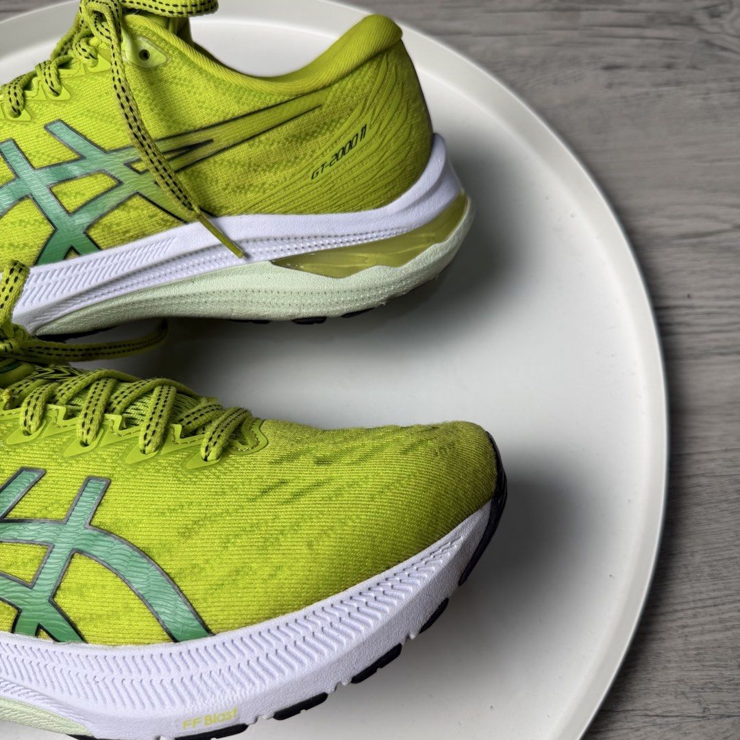 Asics GT 2000-11 (Category: Sneakers) located in Manila. Submitted by wornagainstudios2 (Listing ID 1462637715, Image 3). Description: .