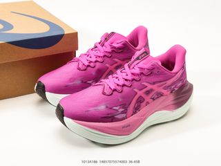(Category: ) located in . Submitted by outlet_sneakers_shop (Listing ID 1462524843, Image 1). Description: .