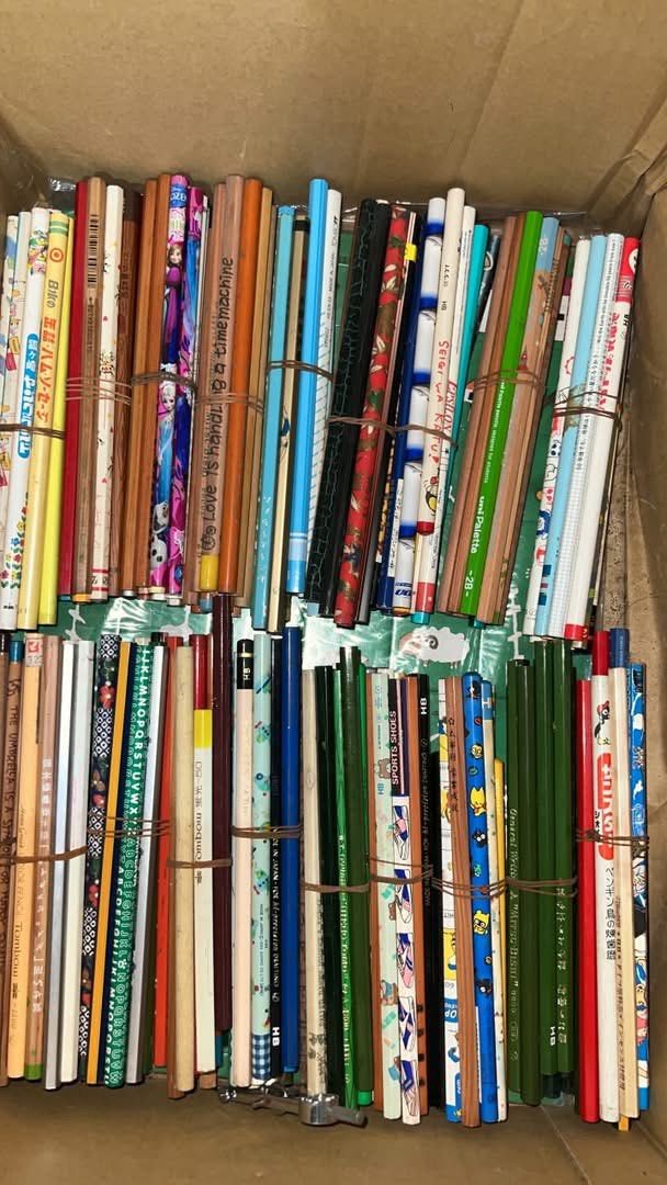 Assorted Pencils - Various Designs and Brands (Category: Stationery & School Supplies) located in Guiguinto. Submitted by ambershelb75728 (Listing ID 1462644279, Image 1). Description: Japanese pencils -20 sets -12 pcs per sets 📌📌📌📌📌📌📌For take all.