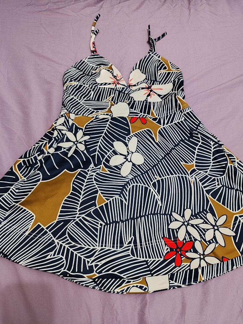 Assorted Women's Dresses and Tops Bundle (Category: Dresses) located in Pasay City. Submitted by chachi.romualdo (Listing ID 1462674270, Image 2). Description: preloved bundle for sale more than 30pcs -some of them have stains since matagal na pong na store at di nasuot, mawawala din po pag nilabhan -most of them ay di pa nasusuot -rfs: di na po kasi kasya sakin and decluttering nadin -may garters na medyo maluwag and isang zipper na sira na, all
