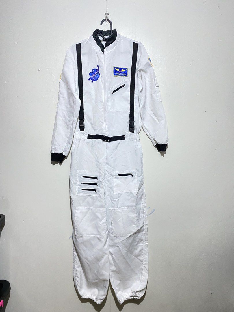 ASTRONAUT CAREER COSTUME 3 (Category: Sets or Coordinates) located in La Trinidad. Submitted by snowsnow_18 (Listing ID 1462595296, Image 1). Description: CAREER COSTUME - ASTRONAUT MEDIUM ADULT no flaws , washed and ready to wear from for rent collections P850 📩.