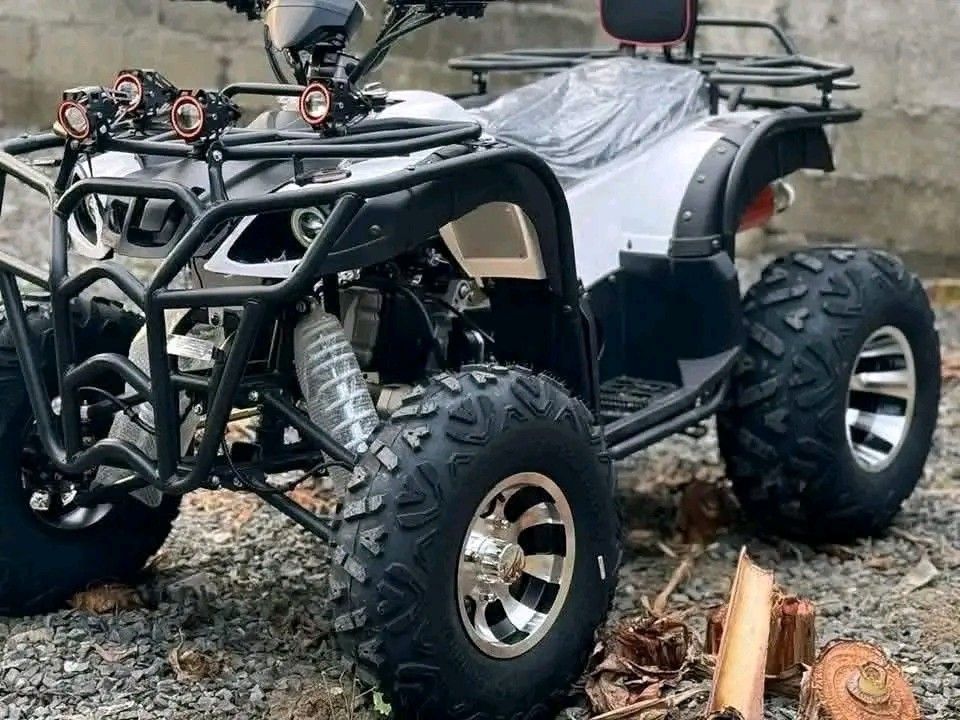 Atv 200cc (Category: Bicycles) located in Manila. Submitted by minidivisoria (Listing ID 1462645313, Image 2). Description: 200cc atv.