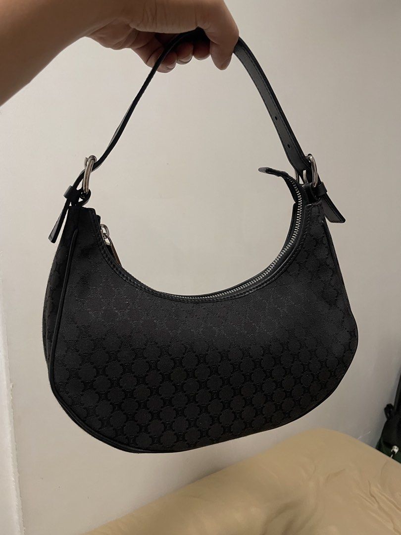 Authentic Celine Hobo Nag (Category: Luxury Bags & Wallets) located in Tarlac. Submitted by ijiro_decluttering (Listing ID 1462654288, Image 2). Description: Super Ganda. No issue. Period hehe. Free shipping and slightly negotiable Pa naman. .