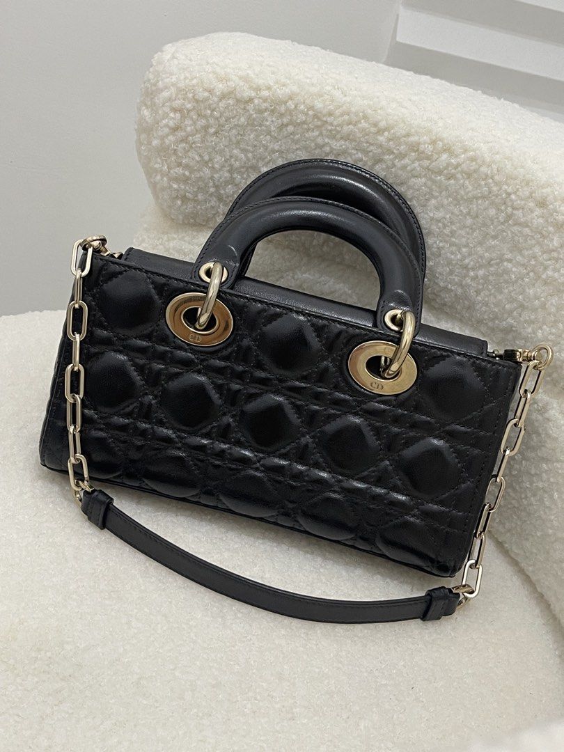 Authentic Dior Lady D-Joy (Category: Luxury Bags & Wallets) located in Manila. Submitted by luxe.noiratelier (Listing ID 1462655036, Image 3). Description: .
