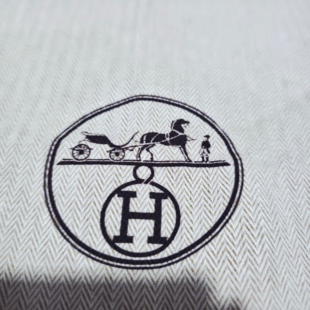 Authentic Hermes Dust Bag 17x15 inches (Category: Luxury Bags & Wallets) located in Manila. Submitted by jfluxury.co (Listing ID 1462649902, Image 3). Description: excellent condition like new no flaws bought in Japan 🇯🇵 💯% Authentic. 😊 Money back guarantee. 😊 Clean and ready to use na.