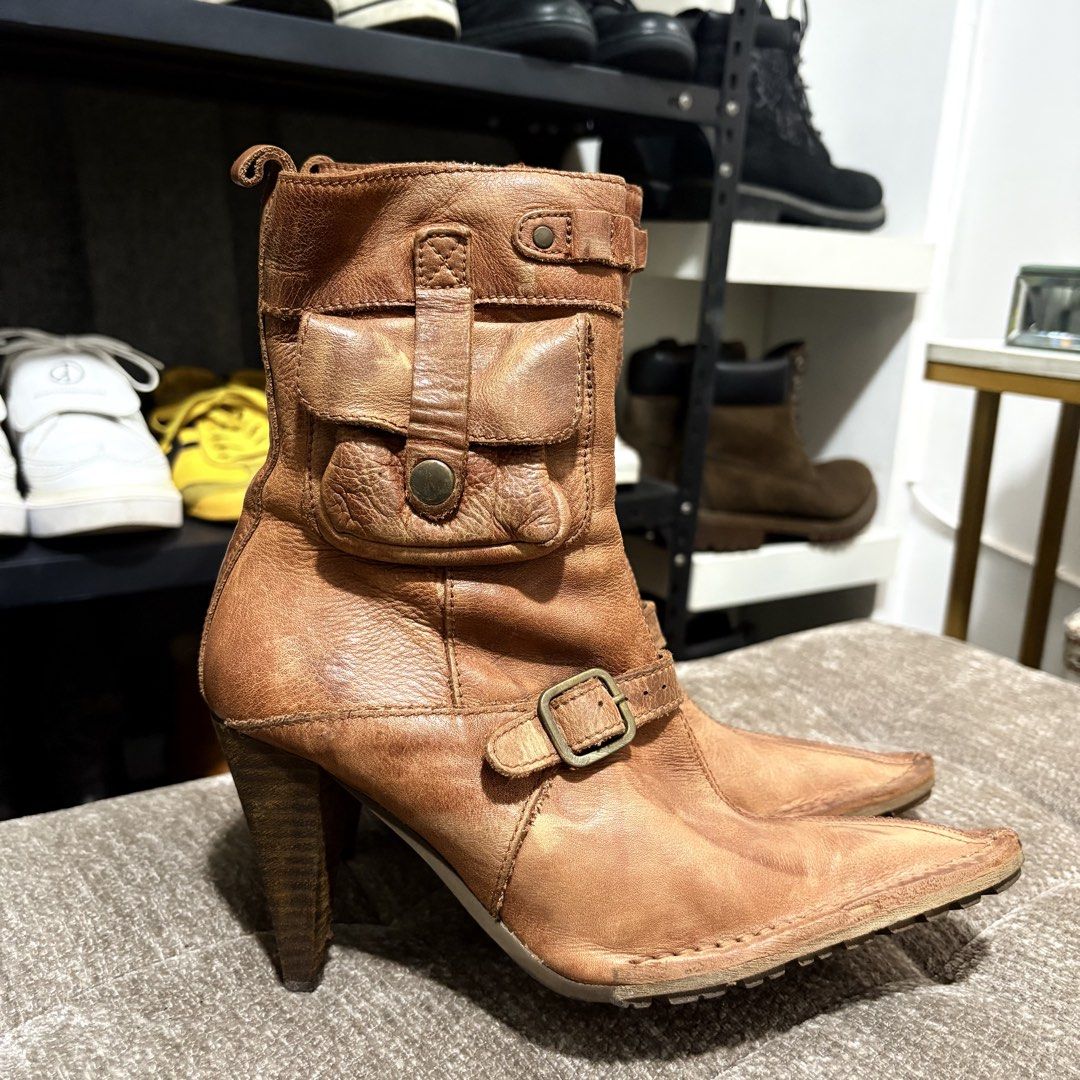 Authentic RAS Y2K Japan Genuine Leather Combat Boots (Category: Boots) located in Binangonan. Submitted by makoleksyon (Listing ID 1462543137, Image 1). Description: Excellent condition Like new No flaws Rare Made in Japan Size: 36 Bought in Japan 💯% Authentic Money back guarantee .
