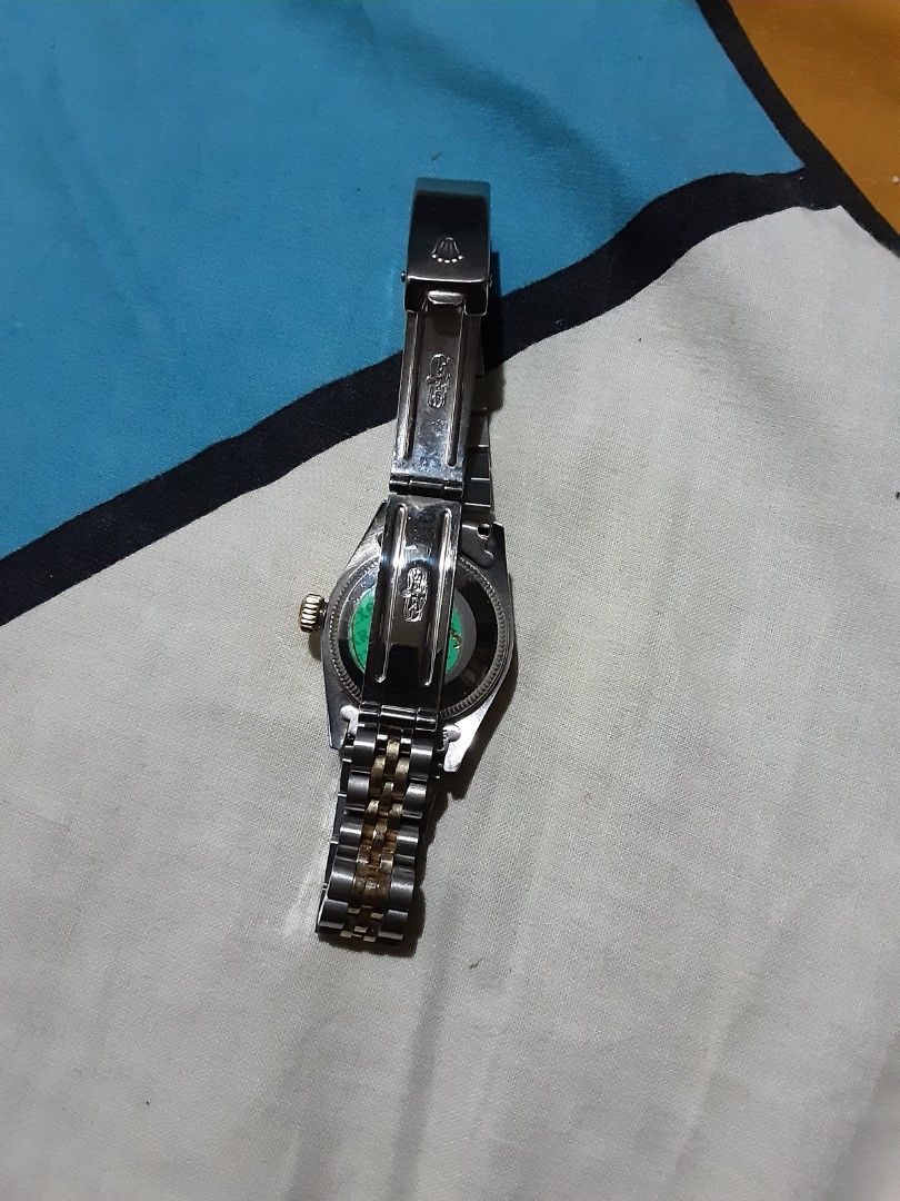 Automatic watch （分類：手錶）位於 Hong Kong。 由 lowbudgetshopping2026 提交（商品編號 1462583087，圖片 4）。簡介： Selling a Rolex Datejust watch. Two-tone stainless steel and gold. Champagne dial with diamond hour markers. Fluted bezel. Jubilee bracelet. Clasp has Rolex logo. Watch has some signs of wear. Please check photos for details.working send by sf frre sf fees.gd copy。