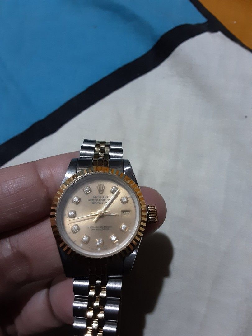 Automatic watch （分類：手錶）位於 Hong Kong。 由 lowbudgetshopping2026 提交（商品編號 1462583087，圖片 3）。簡介： Selling a Rolex Datejust watch. Two-tone stainless steel and gold. Champagne dial with diamond hour markers. Fluted bezel. Jubilee bracelet. Clasp has Rolex logo. Watch has some signs of wear. Please check photos for details.working send by sf frre sf fees.gd copy。