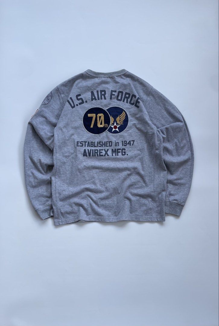 Avirex us air force (Category: Coats, Jackets and Outerwear) located in General Mariano Alvarez. Submitted by savenlester (Listing ID 1462628198, Image 1). Description: Avirex us air force ◾W - 20 ◾L - 26 ◾Good condition ◾Color rate 10/10 .