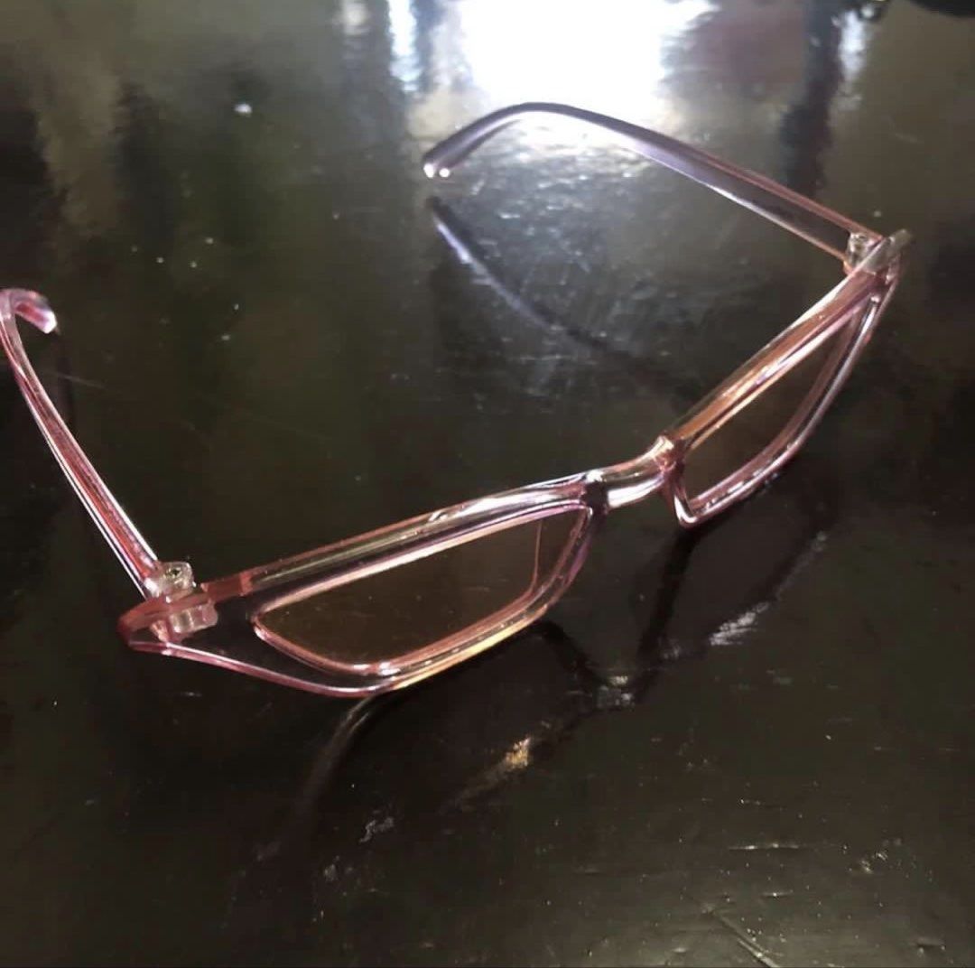 B1T1 Pink & Black y2k Sunglasses (Category: Sunglasses & Eyewear) located in Manila. Submitted by erlaien.ph (Listing ID 1462486639, Image 3). Description: 🏷 BUY NOW: great for y2k fashion! Includes: - Solid black sunglasses - See through pink sunglasses - Bubble wrap packaging 🧺 RFS: no longer used 🛒 Payment method: GCASH/BANK 📦 Shipping: LALAMOVE or GRAB PM ME FOR MORE INQUIRIES 💌 Check out my profile for other great offers & nice stuffs! 