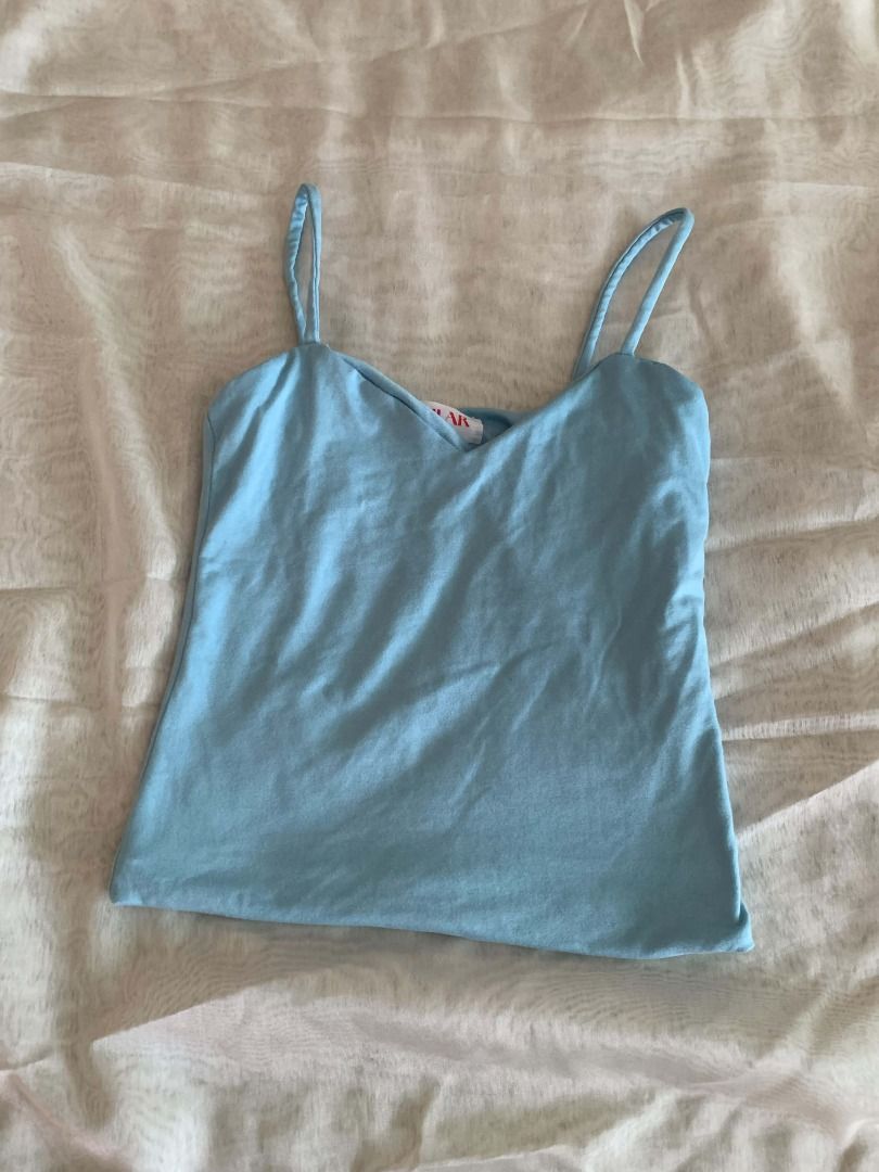 Baby Blue Cami Top (Category: Sleeveless) located in Paranaque City. Submitted by juliaaafona (Listing ID 1462509246, Image 1). Description: - Cute baby blue cami top .