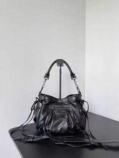 （分類：）位於 。 由 britneyeve27253 提交（商品編號 1462617077，圖片 1）。簡介： 。