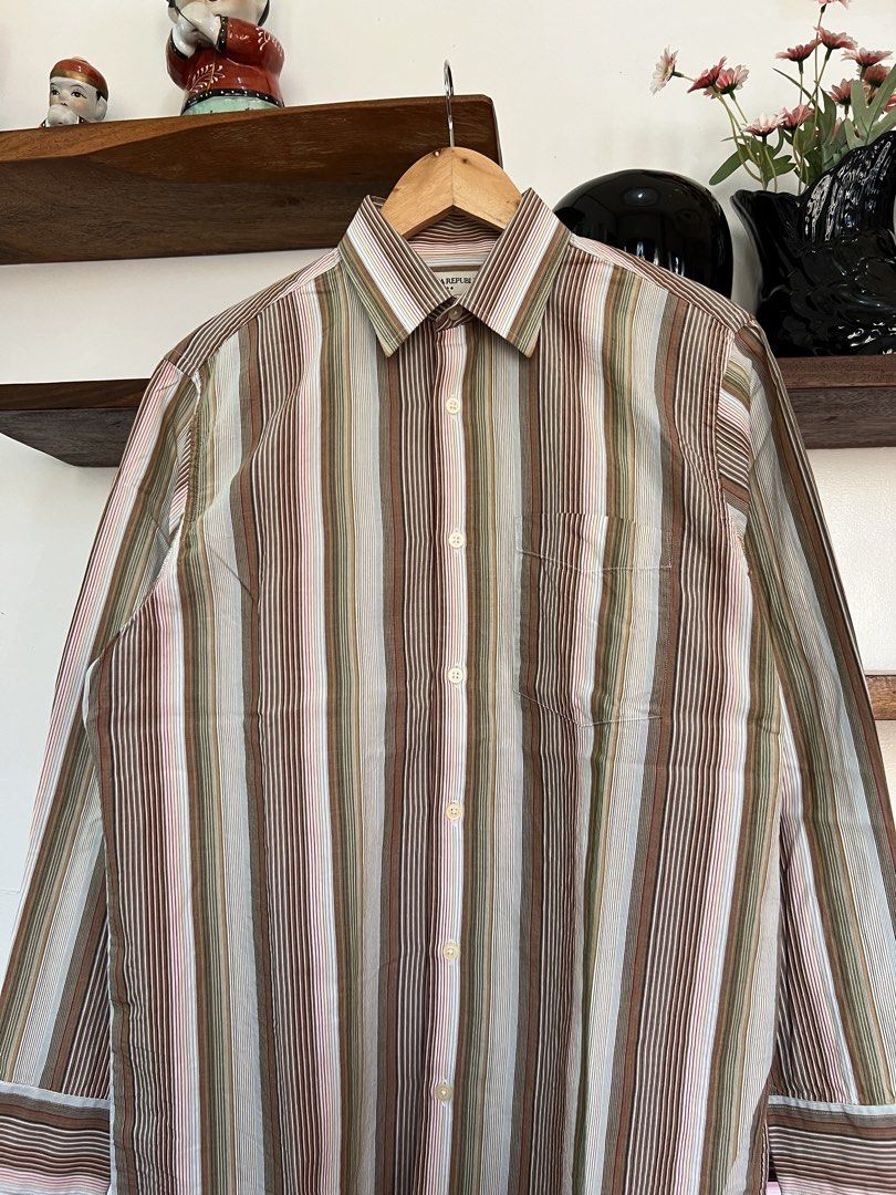 BANANA REPUBLIC VERTICAL STRIPES LONG SLEEVE (Category: Formal Shirts) located in Solano. Submitted by aljoners (Listing ID 1462607761, Image 3). Description: Size: S Width: 22 Length: 29 Color rate: 10/10 Condition: 10/10 Issue/s: None “Color may vary due to lighting”.