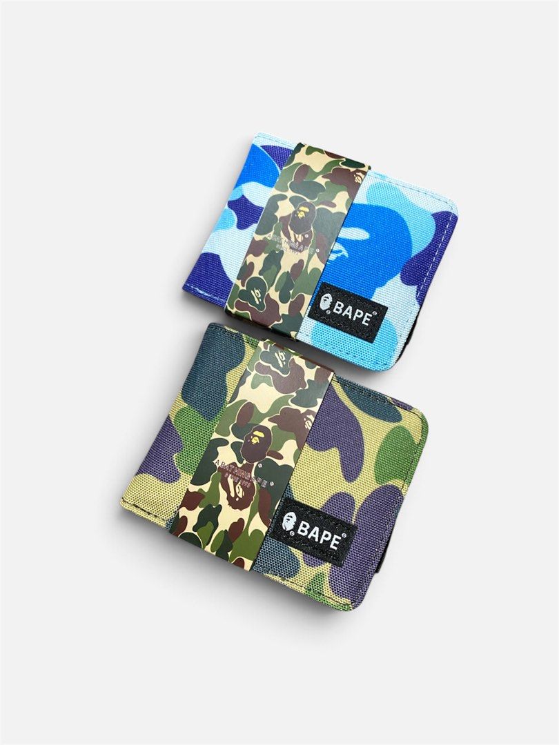 bape wallet (Category: Wallets & Card Holders) located in Imus. Submitted by bernaljoe12542 (Listing ID 1462510948, Image 2). Description: bape wallet brandnew no issue .