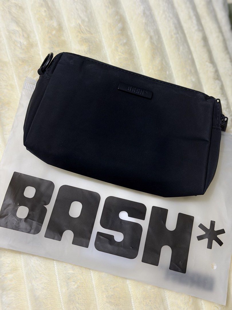 Bash Out of Office Mini Slip Pouch (Category: Purses & Pouches) located in Quezon City. Submitted by cassietheokobe (Listing ID 1462643664, Image 1). Description: DECLUTTERING SALE 👜👛✨ Letting go of some of my bags and wallets! Most are slightly used, while some are brand new/never used. Prices are negotiable — I’d honestly rather let these go at a good price than have them sitting unused in my closet. 😅 Feel free to PM me for photos, prices, 
