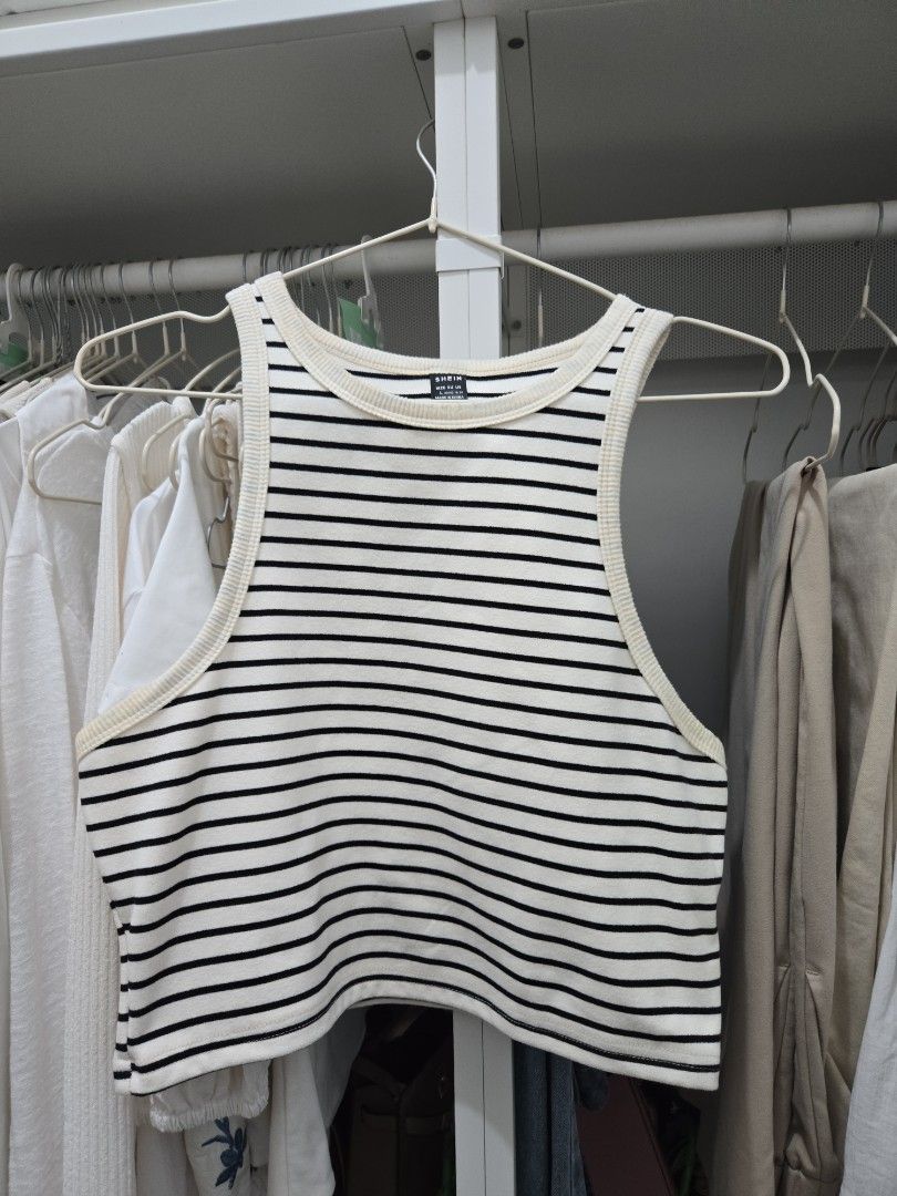 Basic Striped Top - SheIn (Category: Sleeveless) located in Agoncillo. Submitted by ariannacvii (Listing ID 1462440158, Image 1). Description: 👚 Pre-Loved Basic Striped Top — ₱100 I’m currently decluttering my wardrobe and letting go of some of my pre-loved clothes! 🤍 • Size: L • Brand: SheIn • Condition: Like New • Price: ₱100 Perfect for casual, everyday outfits and easy to style! ✨ 📌 IMPORTANT NOTE: Some of my clothes have been stored and u